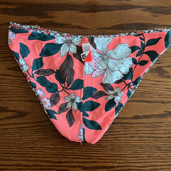 Maaji reversible swim bottoms - Picture 7 of 7